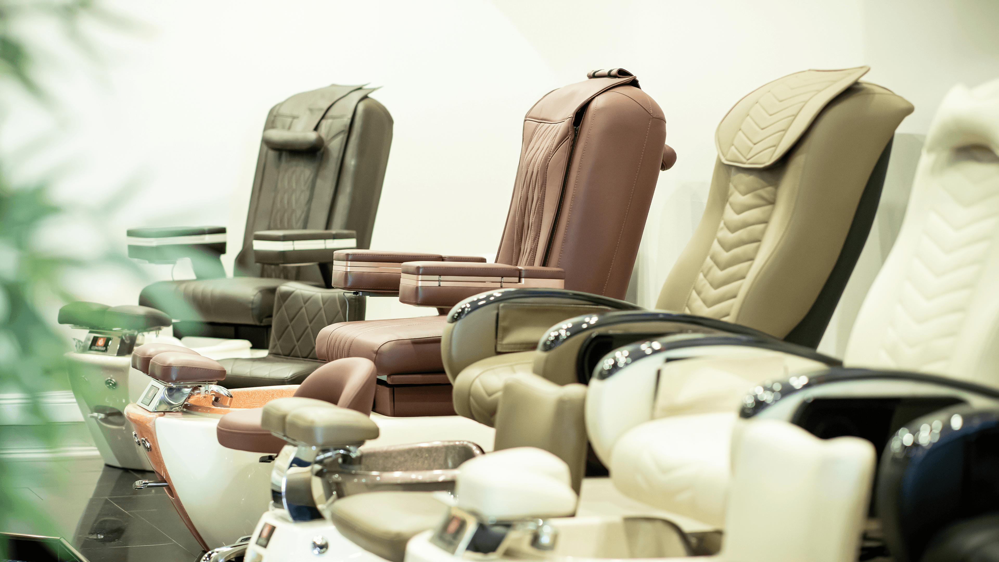 Pedicure Massage Chairs - Contego Spa Designs